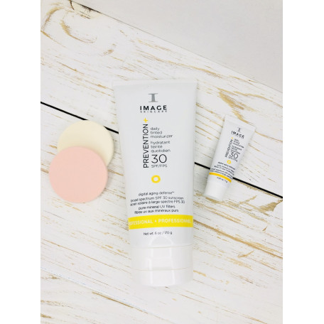 Image Skincare Тонуючий денний крем SPF30 Privention Daily Tinted Moisturizer SPF30