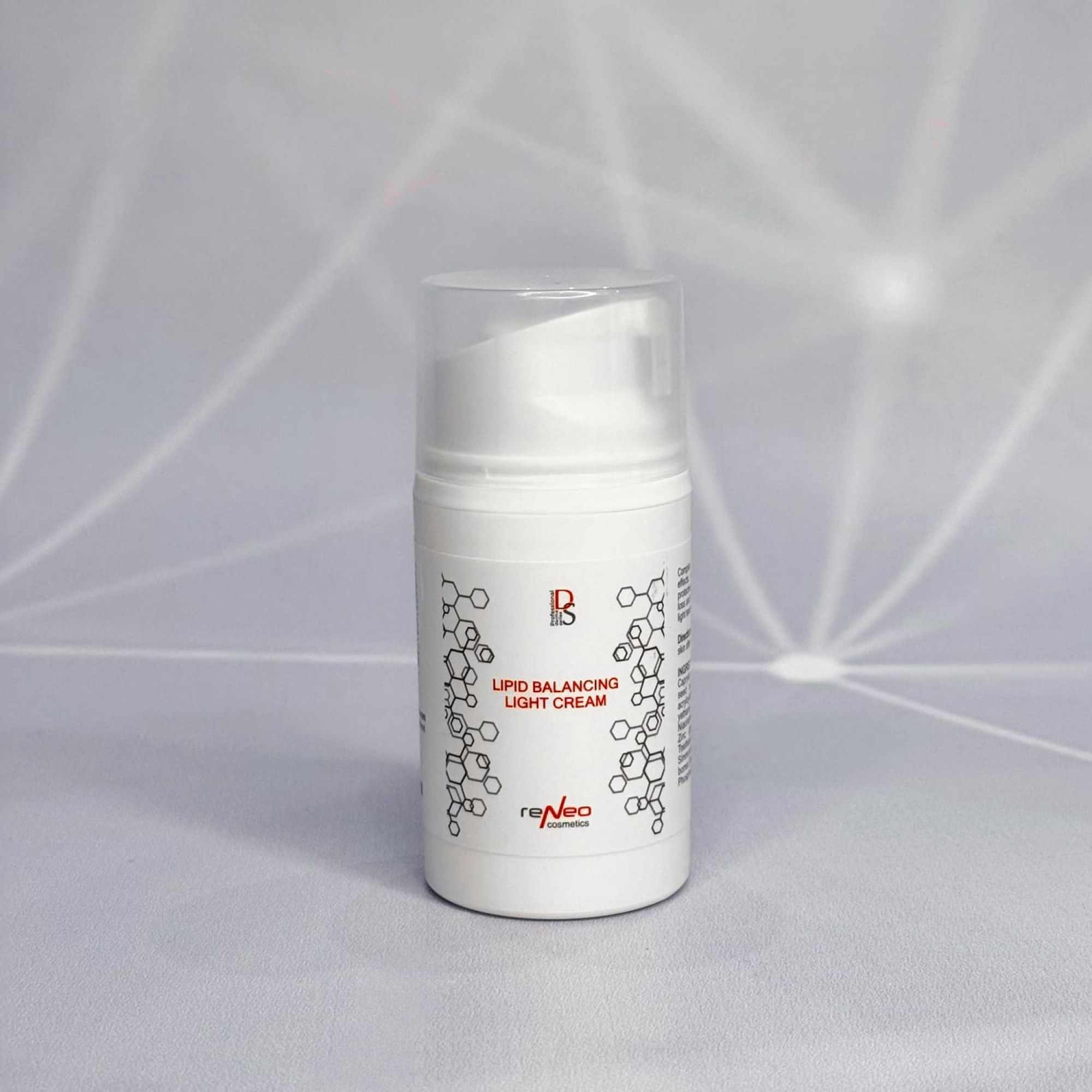 Derma Series Lipid Balancing Light Cream легкий крем для відновлення балансу шкіри